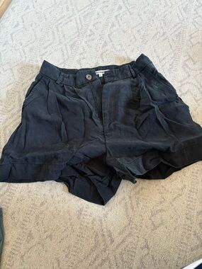 Reformation black Pleated Shorts
